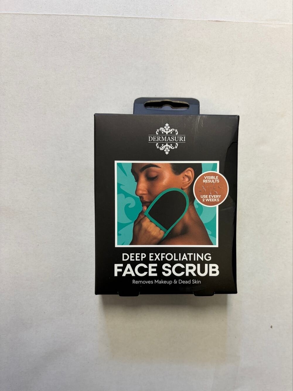 DermaSuri Deep Exfoliating Face Scrub Mitt Removes Makeup & Dead Skin